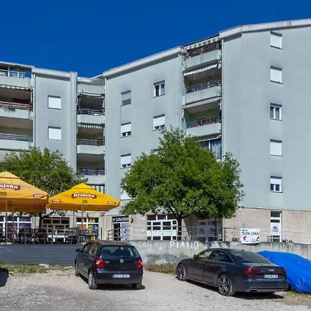 Nika Aparment With Large Balcony And Bbq Apartment