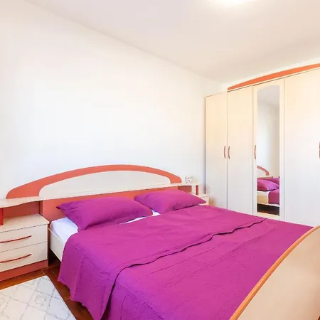 Apartment Nika Aparment With Large Balcony And Bbq *