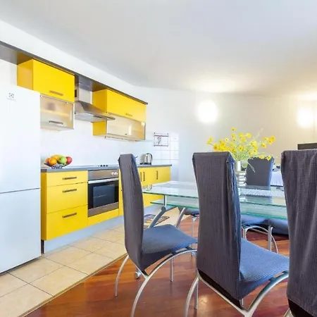 Nika Aparment With Large Balcony And Bbq * Zadar